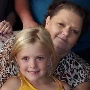 Meet your Posher, Vickie